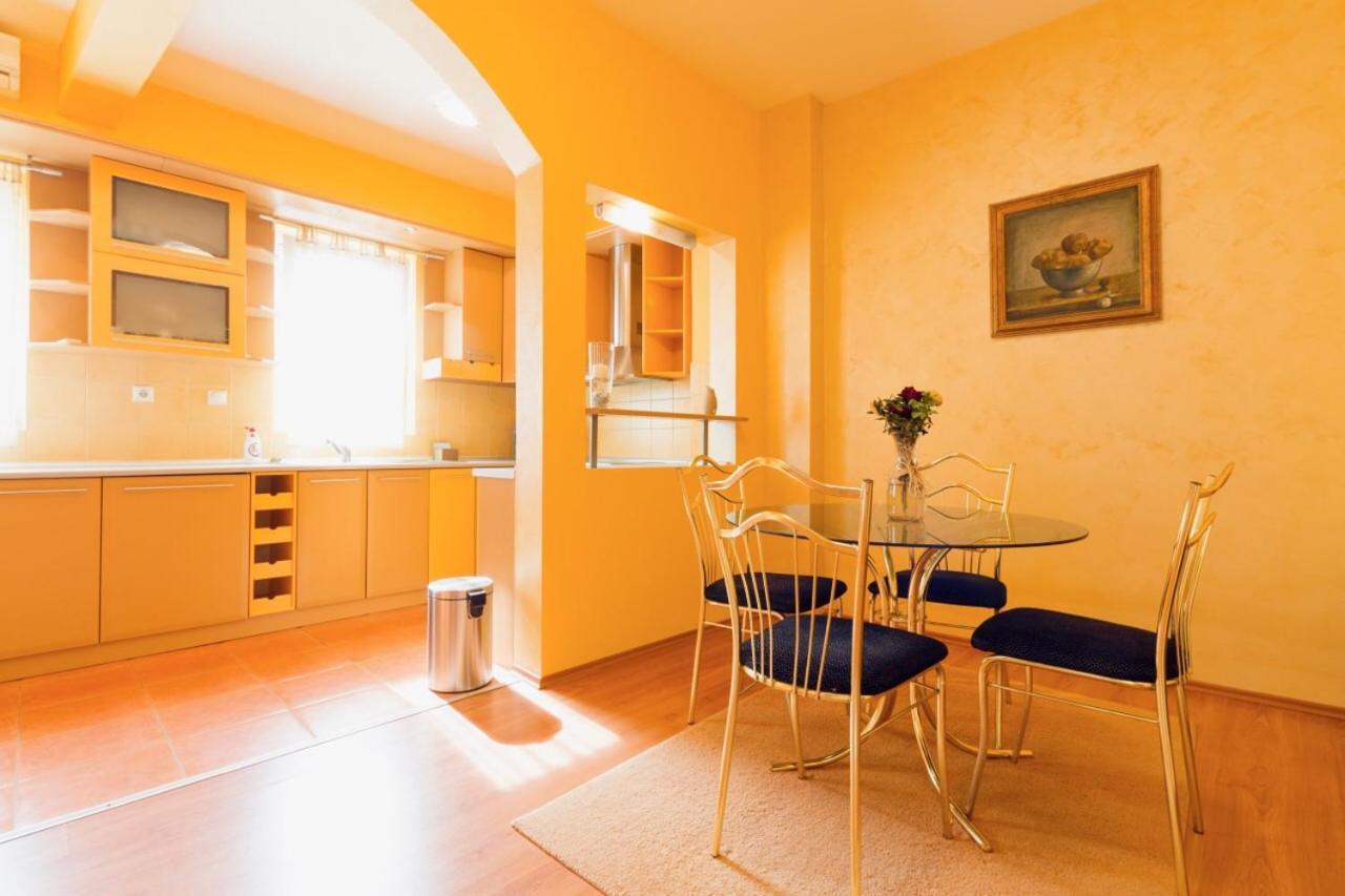 Apartment Sofija Ниш Екстер'єр фото