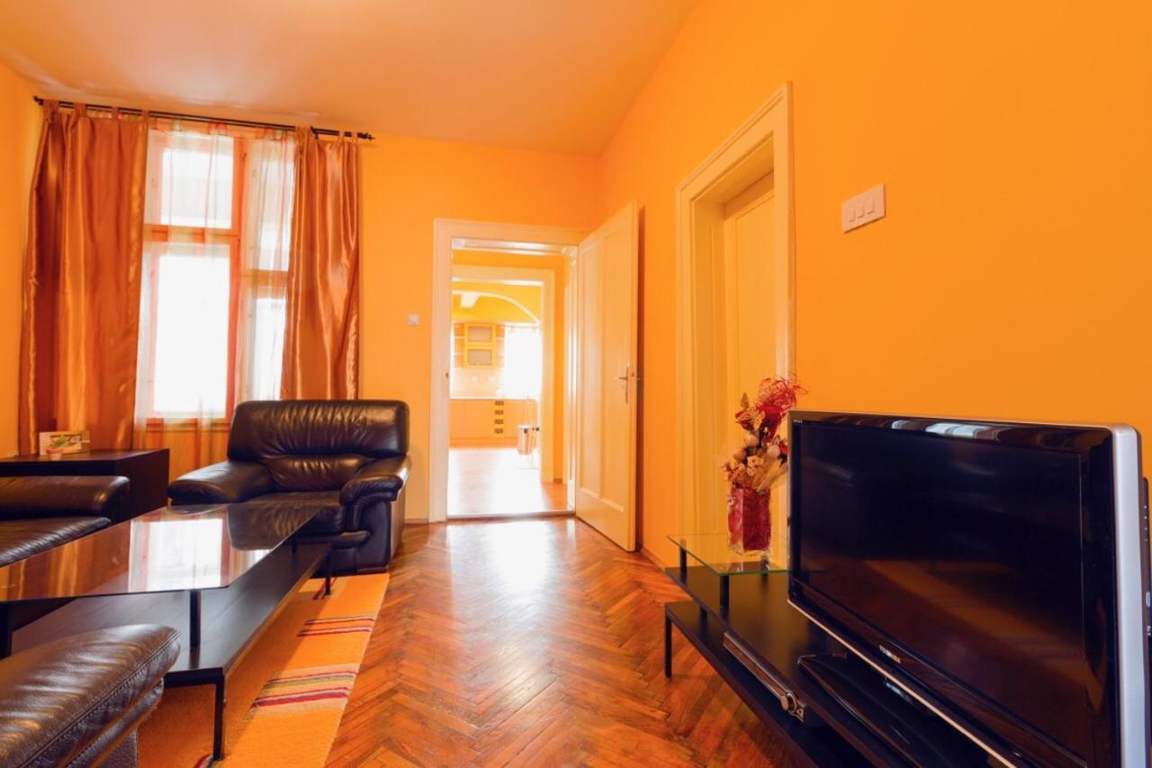 Apartment Sofija Ниш Екстер'єр фото