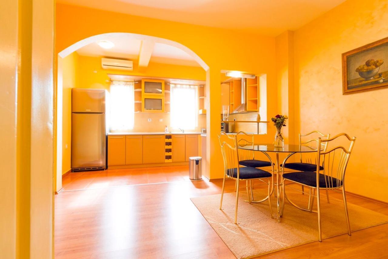 Apartment Sofija Ниш Екстер'єр фото